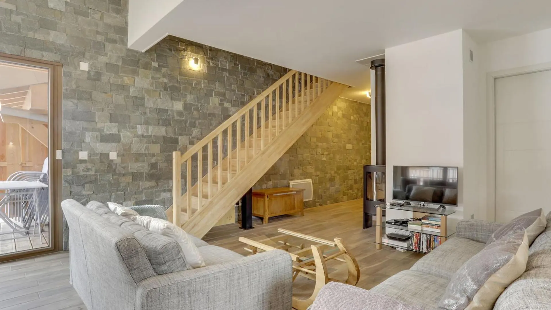 Apartment Appartement Chatel, 3 Pieces, 6 Personnes - Fr-1-200-338
